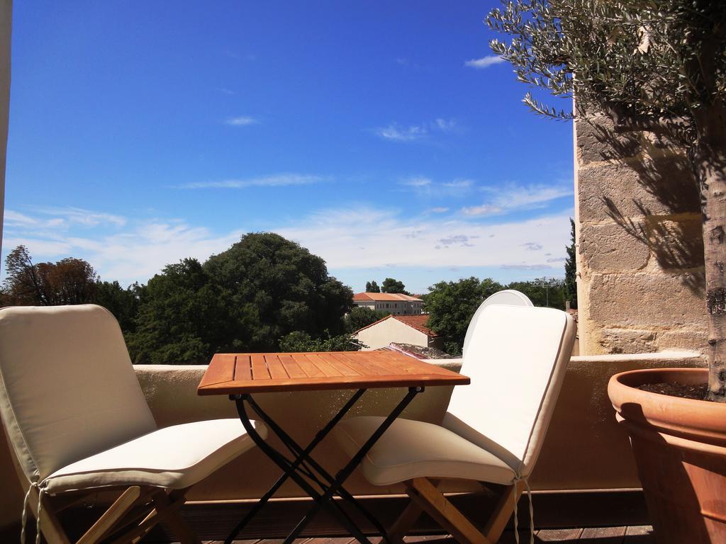 Les Toits D'Uzes Apartment Exterior photo